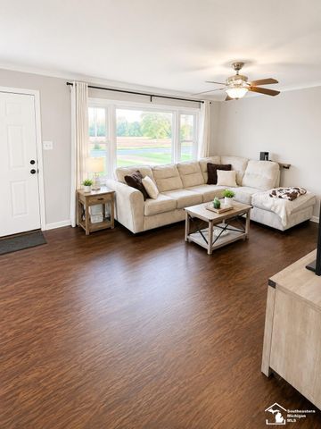 3977 Consear Road, Lambertville, MI 48144