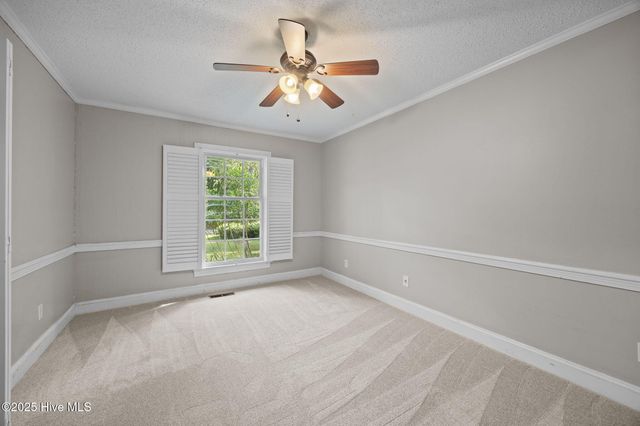 202 King George Road, Greenville, NC 27858