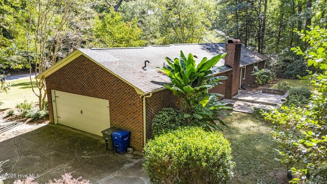 202 King George Road, Greenville, NC 27858