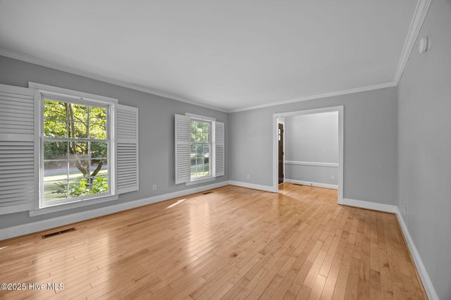 202 King George Road, Greenville, NC 27858