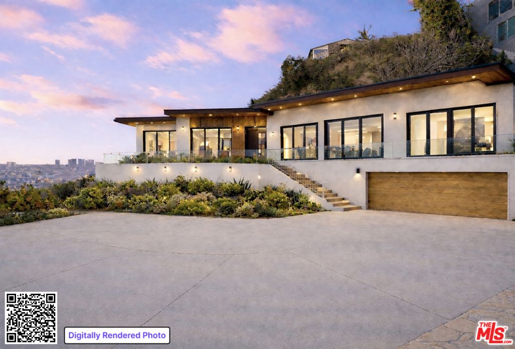 Image 5 of property listing at 8527 Hedges Way, Los Angeles, CA 90069