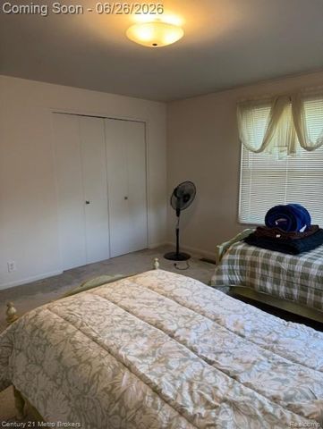6096 Pebbleshire Drive, Grand Blanc, MI 48439