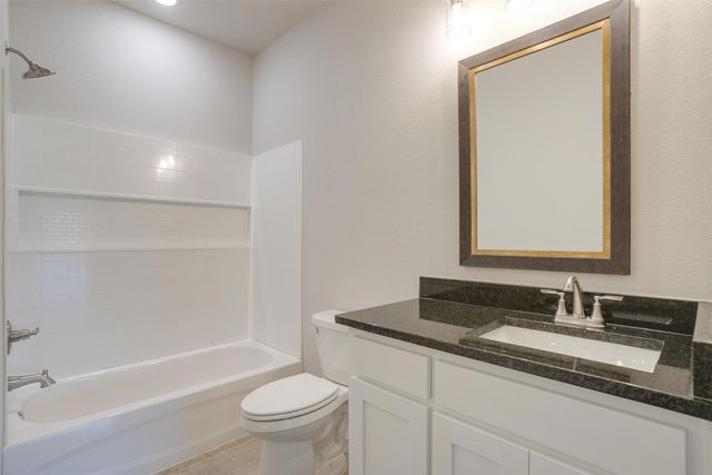 301 S Lamar Street, Itasca, TX 76055