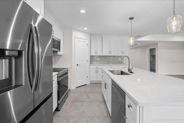 9065 FRUITLAND AVENUE, Englewood, FL 34224