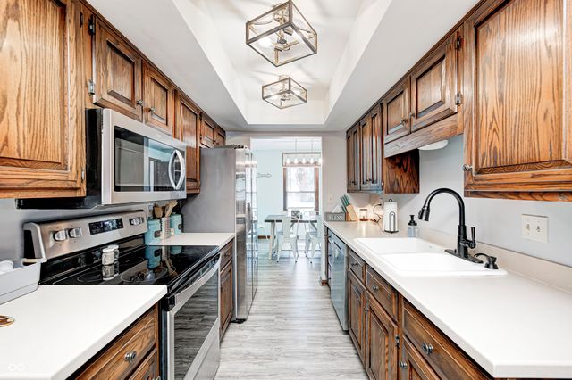 1325 Sherwood Drive, Greenfield, IN 46140