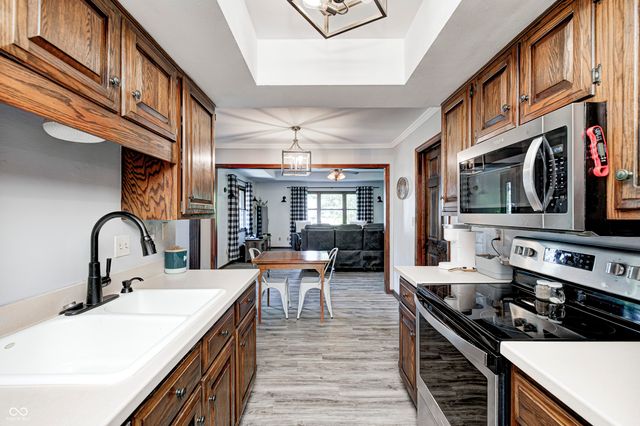 1325 Sherwood Drive, Greenfield, IN 46140