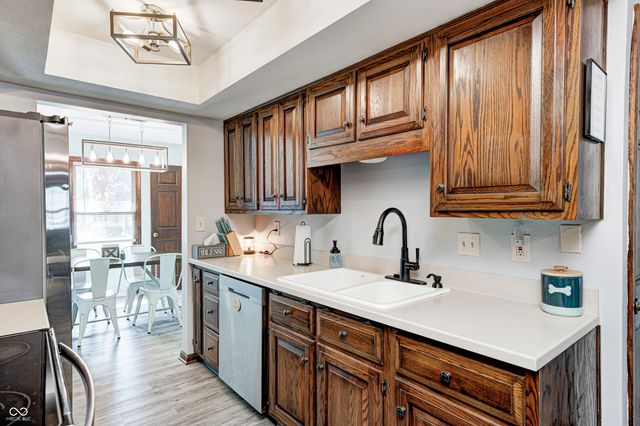 1325 Sherwood Drive, Greenfield, IN 46140