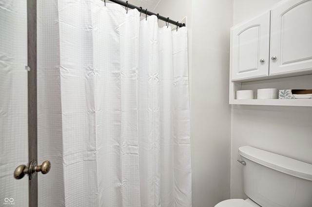 1325 Sherwood Drive, Greenfield, IN 46140