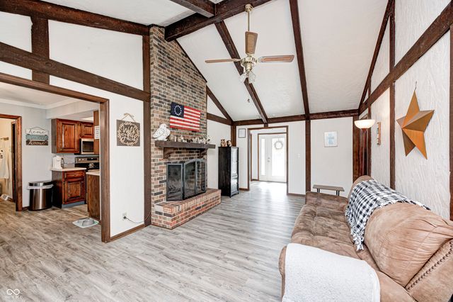 1325 Sherwood Drive, Greenfield, IN 46140