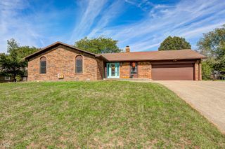 1325 Sherwood Drive, Greenfield, IN 46140