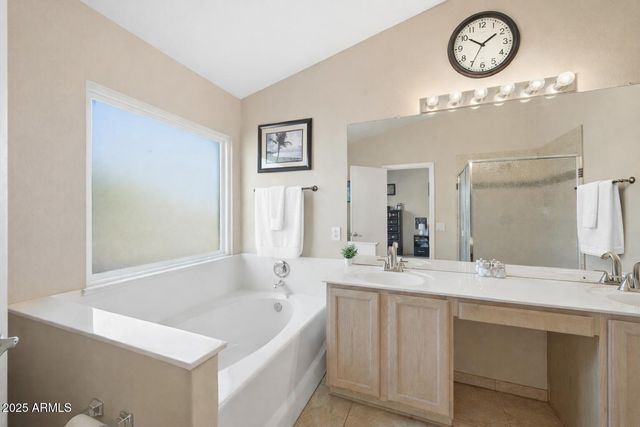 20025 N 2ND Avenue, Phoenix, AZ 85027