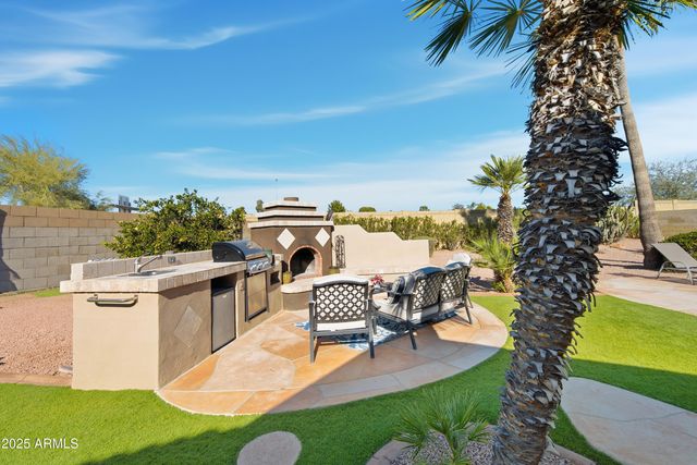 20025 N 2ND Avenue, Phoenix, AZ 85027