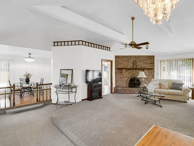 3317 E Buried Oak Drive, Crete, IL 60417