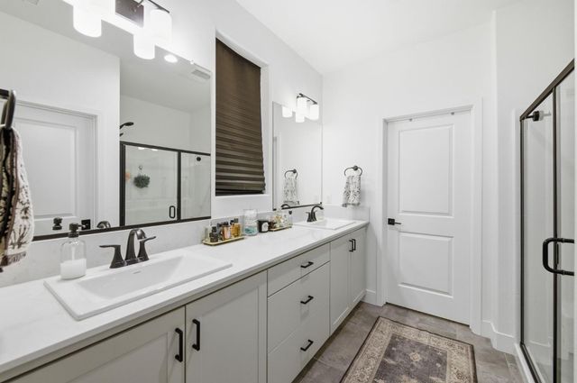 773 Robert Avenue, Madera, CA 93636