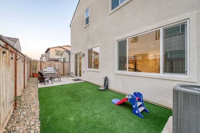 773 Robert Avenue, Madera, CA 93636