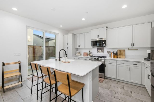 773 Robert Avenue, Madera, CA 93636