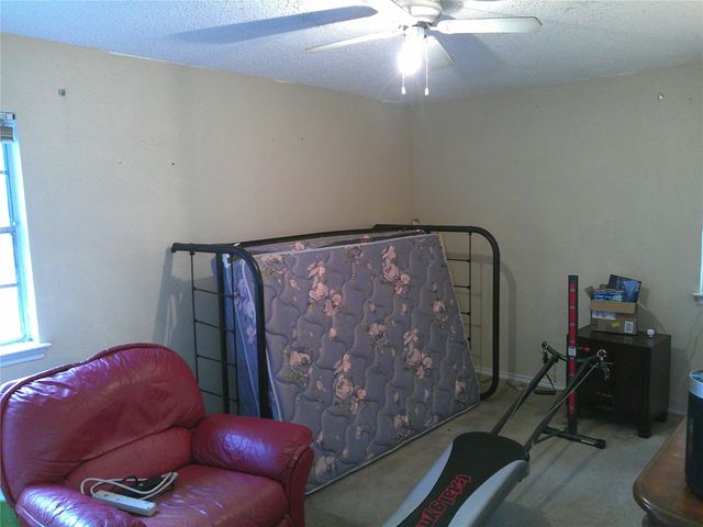 509 W Springdale Lane, Grand Prairie, TX 75052