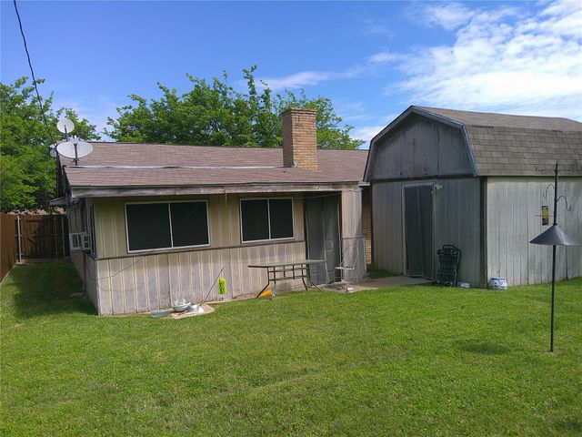 509 W Springdale Lane, Grand Prairie, TX 75052