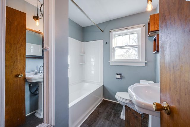 952 Carothers Rd, Pullman, WA 99163