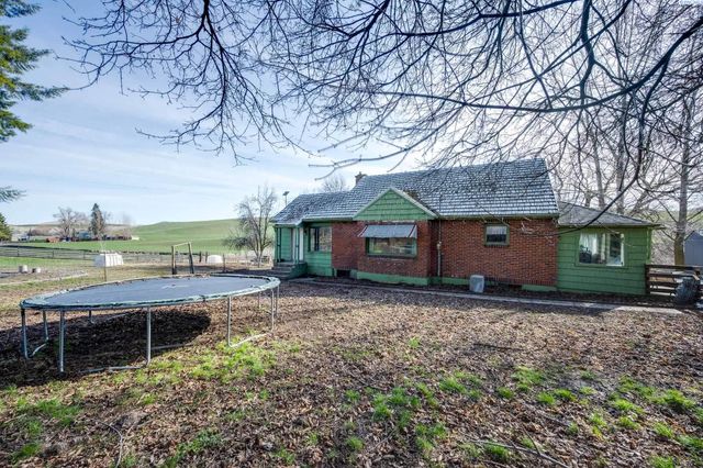 952 Carothers Rd, Pullman, WA 99163