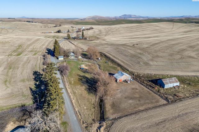 952 Carothers Rd, Pullman, WA 99163