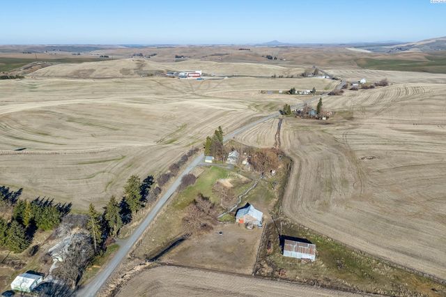 952 Carothers Rd, Pullman, WA 99163