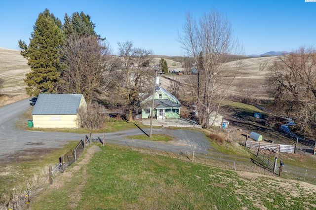 952 Carothers Rd, Pullman, WA 99163