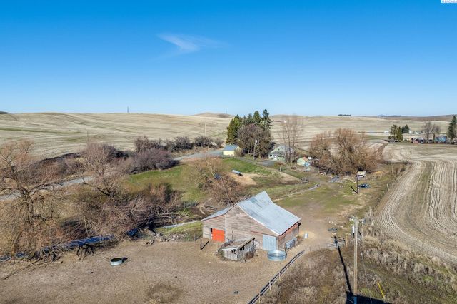 952 Carothers Rd, Pullman, WA 99163