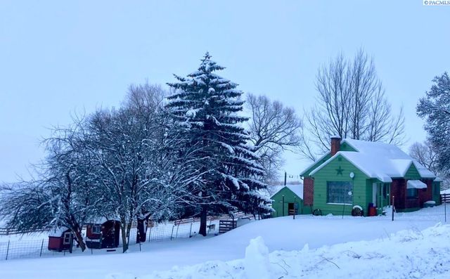 952 Carothers Rd, Pullman, WA 99163