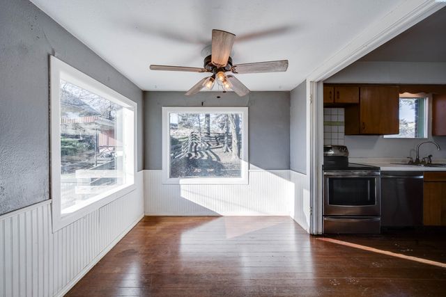 952 Carothers Rd, Pullman, WA 99163