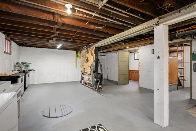 1666 Hubbard Avenue, Saint Paul, MN 55104