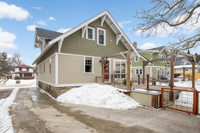 1666 Hubbard Avenue, Saint Paul, MN 55104