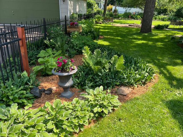 1666 Hubbard Avenue, Saint Paul, MN 55104