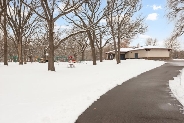 1666 Hubbard Avenue, Saint Paul, MN 55104