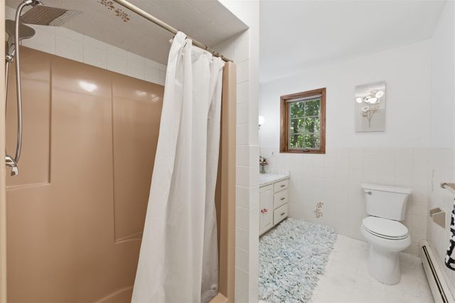 2 CAROL RD, Kinnelon Borough, NJ 07340