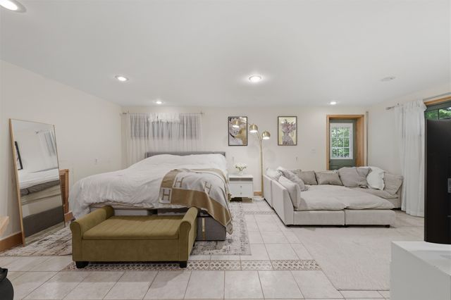 2 CAROL RD, Kinnelon Borough, NJ 07340