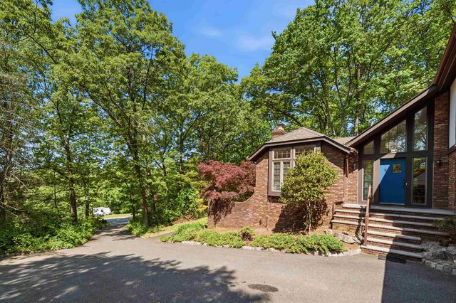 2 CAROL RD, Kinnelon Borough, NJ 07340