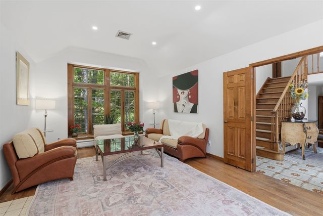 2 CAROL RD, Kinnelon Borough, NJ 07340