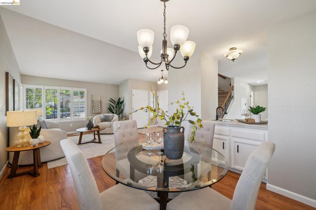 211 Meadowlark Way, Hercules, CA 94547