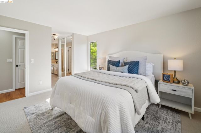 211 Meadowlark Way, Hercules, CA 94547