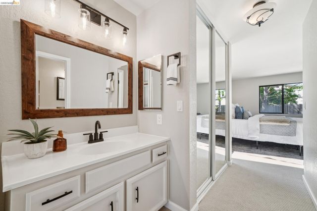 211 Meadowlark Way, Hercules, CA 94547