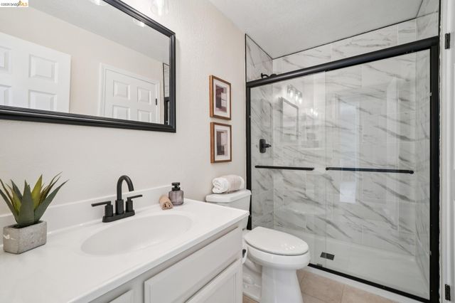 211 Meadowlark Way, Hercules, CA 94547