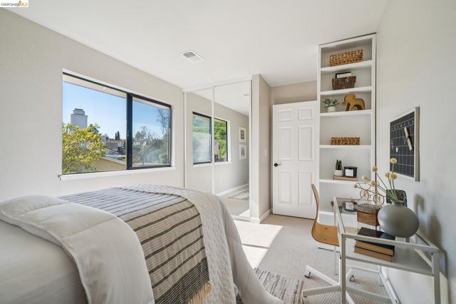 211 Meadowlark Way, Hercules, CA 94547