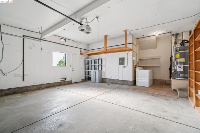 211 Meadowlark Way, Hercules, CA 94547