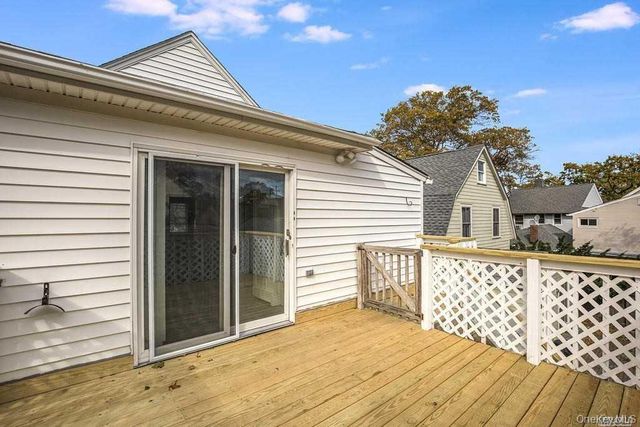 75 Maxwell Avenue B, Oyster Bay, NY 11771