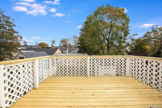 75 Maxwell Avenue B, Oyster Bay, NY 11771