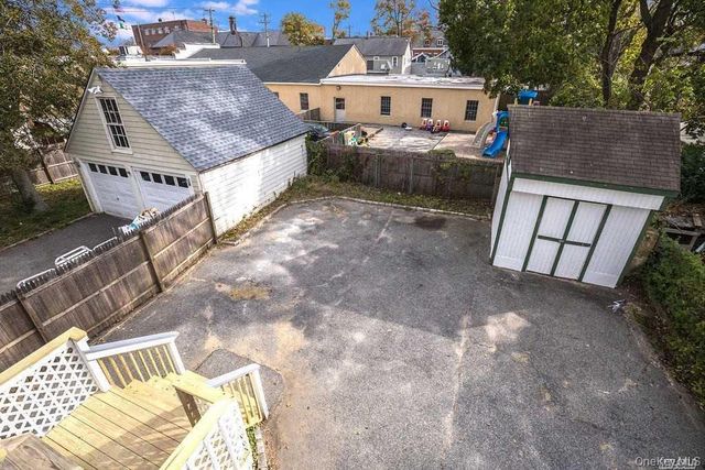 75 Maxwell Avenue B, Oyster Bay, NY 11771