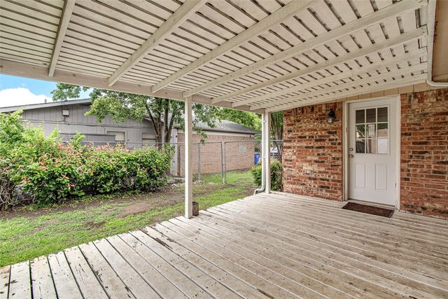 502 Circleview Drive, Mansfield, TX 76063