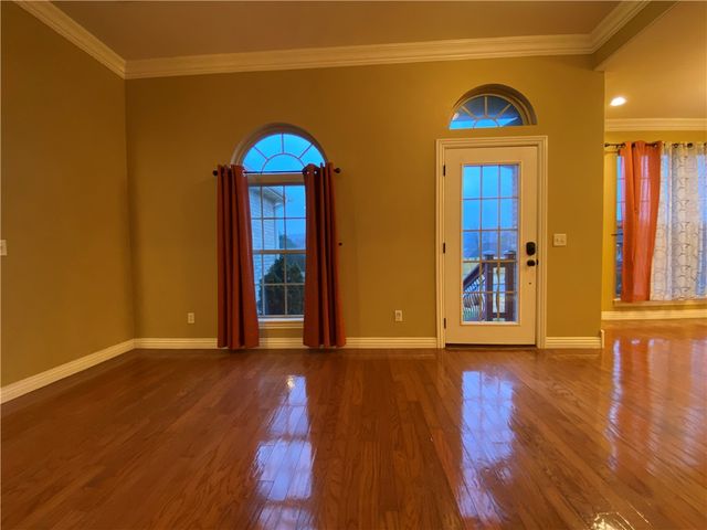 656 Foothills Drive, Fayetteville, AR 72701