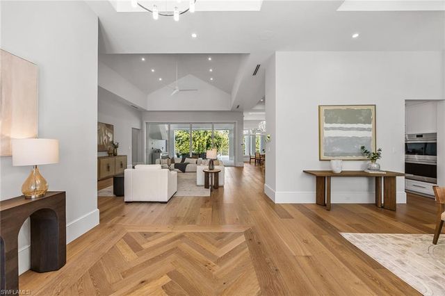 375 Bow Line DR, Naples, FL 34103